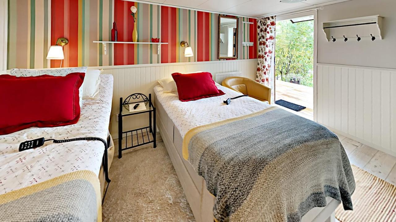 Woodstock B & B Studios Bålsta Exteriér fotografie